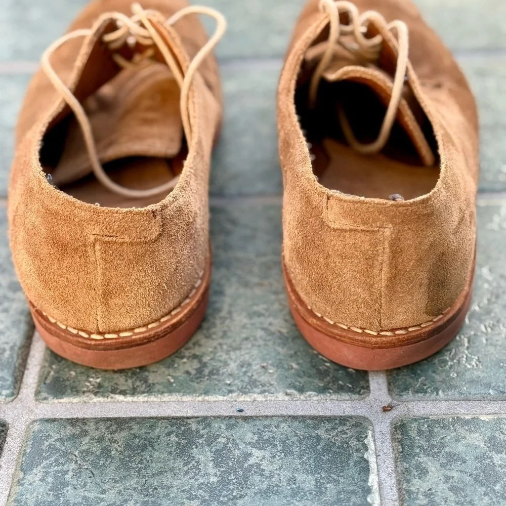 Allen Edmonds Boone Suede Bluchers 9.5 Wide – Vibram Sole